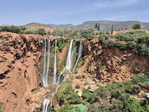 Cascades d’Ouzoud trip with ema travel morocco