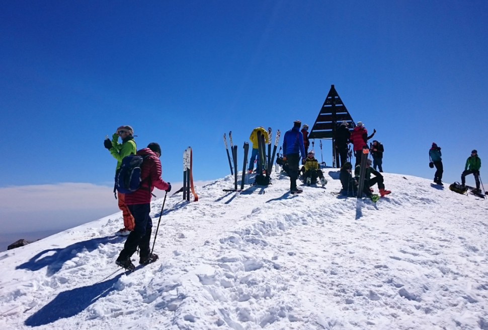 yoga retreat atlas mountains
